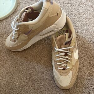 Nike Women’s Beige/Tan Sneakers with White Swoosh